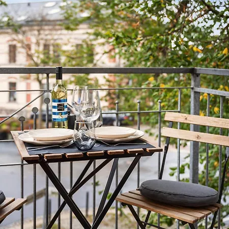 Apartment Edler Wohnraum Schlossteich-suite 3 Sz Mit Zwei Balkonen, Kaffeevollautomat, Kamin, Klima, Lift & Zwei Parkplaetzen