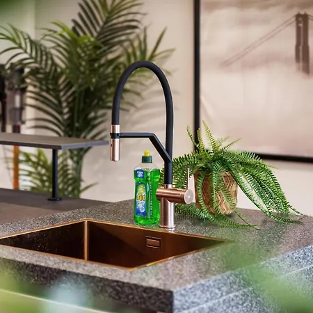 Edler Wohnraum Schlossteich-suite 3 Sz Mit Zwei Balkonen, Kaffeevollautomat, Kamin, Klima, Lift & Zwei Parkplaetzen