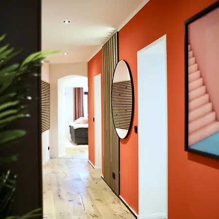 Edler Wohnraum Schlossteich-suite 3 Schlafzimmer Fuer 8 Gaeste Mit 2 Balkonen, Kamin, Siemens-kaffeevollautomat, Klima, Lift, 2 Parkplaetze & Wlan 226 Mbps Apartament