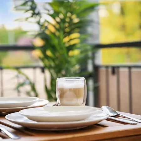 Edler Wohnraum Schlossteich-suite 3 Sz Mit Zwei Balkonen, Kaffeevollautomat, Kamin, Klima, Lift & Zwei Parkplaetzen Apartment *